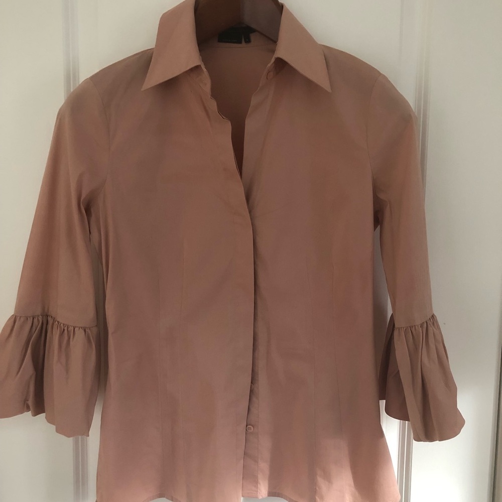 Like new BCBG blouse